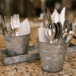 Galvanized Picnic Planter Set with Tray and 3 Buckets