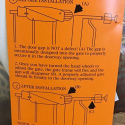 Carlson Extra Wide Walk Through Pet Gate with Small Pet Door