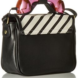 Betsey Johnson Hook, Stripe
