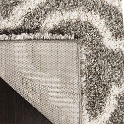 Safavieh Hudson Shag Collection Grey and Ivory Moroccan Geometric Area Rug (5'1" x 7'6")