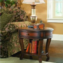 Hooker Furniture Brookhaven Round Lamp Table in Distressed Clear Cherry