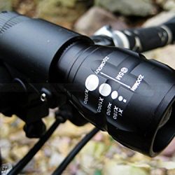 Greententljs Bicycle Bike Light 200 Lumens 3 Mode CREE Q5 LED Lights Lamp Front Torch Waterproof Torch Holder (Black)