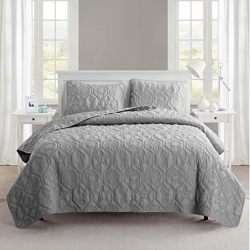 VCNY Home Shore Polyester 3 Piece Quilt Set, SUPER SOFT Quilt Set, Wrinkle Resistant, Hypoallergenic Bed Set, King, Grey