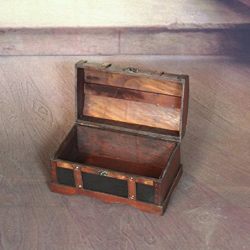 Vintiquewise(TM) Leather Wooden Chest/Trunk