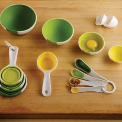 Chef'n SleekStor Pinch+Pour Collapsible Measuring Cups